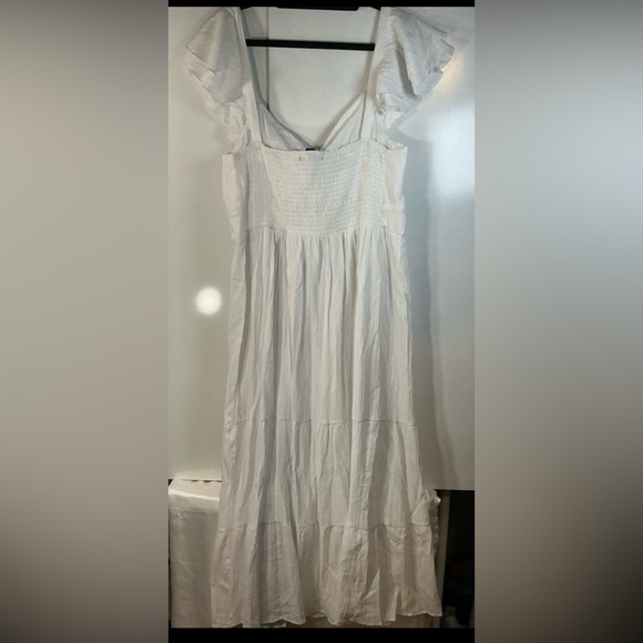 NWT Chic White Maxi Dress for Women A0180 - Picture 2 of 5